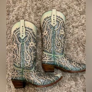 Womens Corral cowboy boots size 7 M